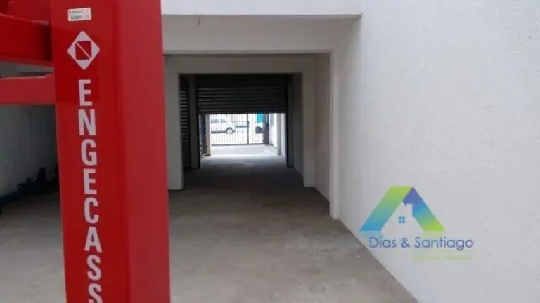 Imagem Casa e salão comercial com 200 m2 de área e casa no piso superior. Próximo à estação de metrô Sacomã. s vias: