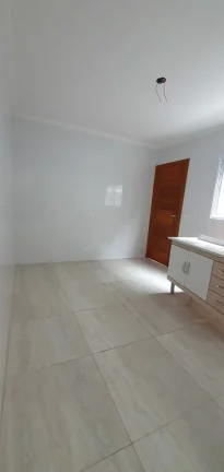 Imagem Sobrado Padrão com 128 m² com 2 Quartos sendo 2 suite e 1 vaga de garagem!