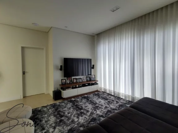 Imagem Imóvel de luxo: Casa em condomínio à venda em Valinhos-SP, Condomínio Zürich Dorf - 4 quartos, 4 suítes, 3 salas, 6 banheiros, 6 vagas, 580m².