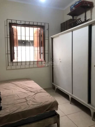 Imagem Casa independente térrea, 2 quartos, Centro - Cabo Frio