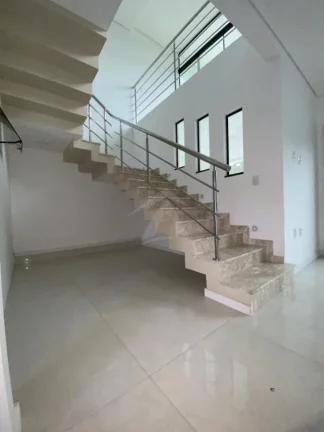 Imagem SOBRADO, 125 M², 2 SUÍTES + 1 QUARTO, BAL. ITAMAR