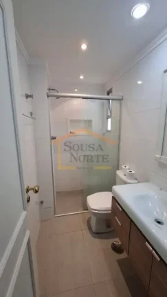 Imagem Apartamento com 64m², 2 dormitórios, sendo 1 com armários, banheiro reformado, sala para 2 ambien...
