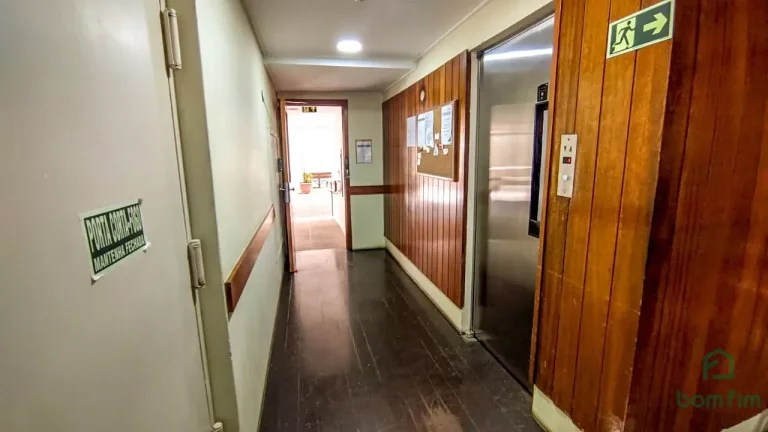 Imagem Apto para Venda, 2 dorm. c/ garagem, no Rio Branco, Porto Alegre/RS.