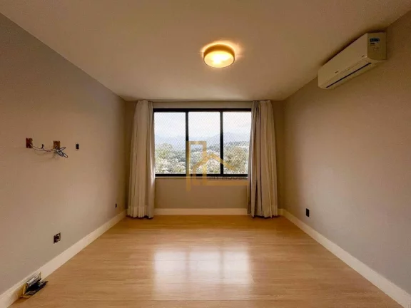 Imagem Casa com 3 Suítes em Condomínio Exclusivo – Conforto e Lazer Completo - 15 minutos do centro de Teresópolis
