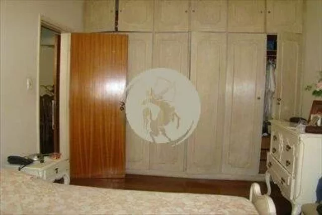 Imagem GARAGEM FECHADA