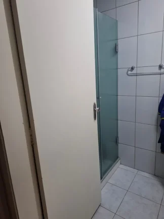 Imagem "Você está cansado de viver cercado por inquilinos barulhentos e vizinhos que trocam todo mês?"