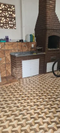 Imagem Casa para Venda em Praia Grande, Maracanã, 2 dormitórios, 1 suíte, 1 banheiro, 2 vagas