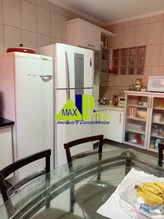 Imagem Imperdível casa à venda em São Paulo-SP, Cidade Patriarca! 3 quartos, 1 sala, 4 banheiros, 3 vagas de garagem, 125m². Venha conferir!