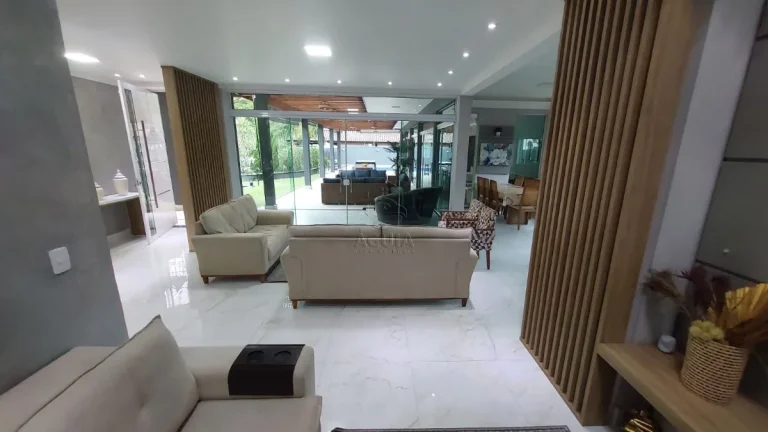 Imagem Casa de alto padrão em condominio Fechado com segurança 24 horas