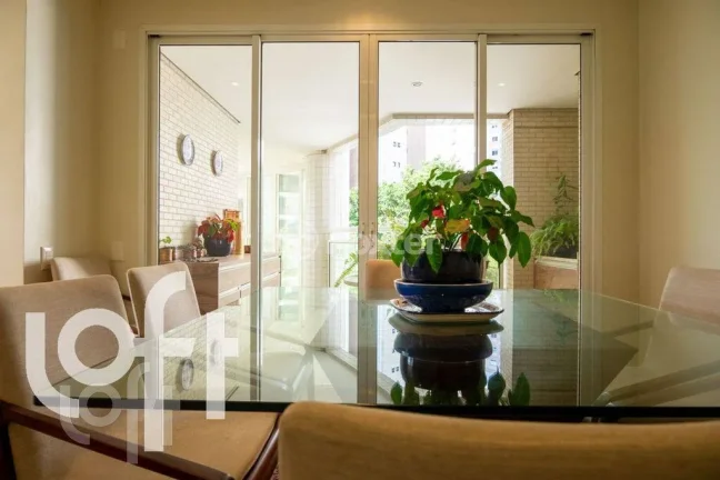 Imagem Apartamento Alto da Lapa - 366M², 4 Dorms, 4 Suítes, 5 Vagas, Varanda.
