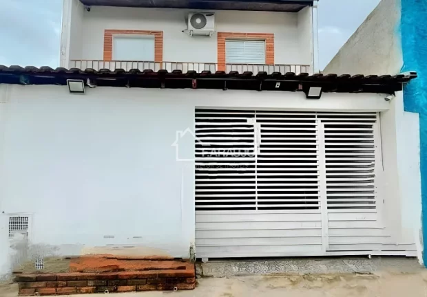 Casa à venda em Jardim Abaeté com 171m² 2 quartos, 2 vagas