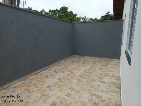 Imagem Casa Nova e Moderna com Piscina à Venda em Peruíbe.