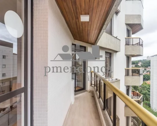 Imagem Apartamento reformado à venda em Higienópolis com 3 suítes e 4 vagas, 169m2.