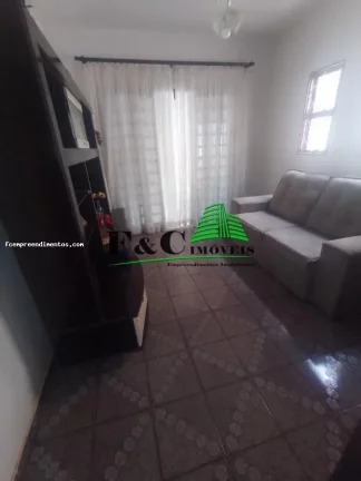 Imagem Casa para Venda em Araras, Parque Tiradentes, 3 dormitórios, 1 suíte, 1 banheiro, 2 vagas