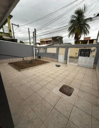Imagem Casa para Venda em Rio de Janeiro, Campo Grande, 2 dormitórios, 1 banheiro, 3 vagas