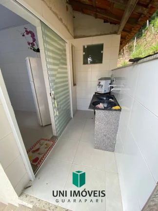 Imagem Linda chácara com nascente em Iguape com 2 excelentes casas, em Guarapari.