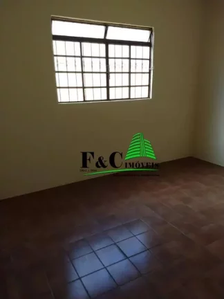 Imagem Casa para Venda em Limeira, Vila Piza, 3 dormitórios, 1 banheiro, 2 vagas