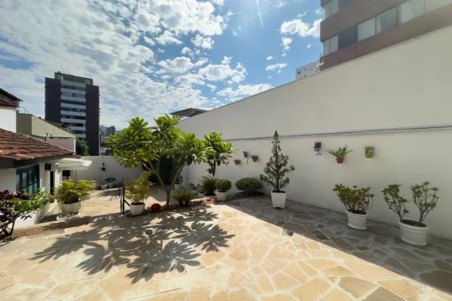 Imagem Casa à venda em Porto Alegre, Petrópolis, com 3 quartos, 85,7m2