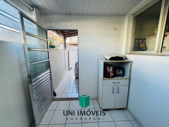 Imagem Apartamento Amplo frente para a rua 02 quartos (01 suíte), Garagem, Área Externa, Praia do Morro