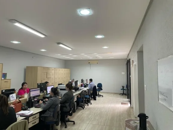 Imagem Sobrado Comercial de 278 m² com Ampla Área para Seu Negócio