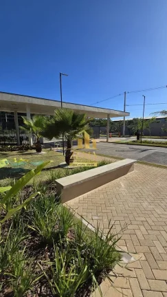 Imagem Terreno Condomínio Clube 250m2, Diferenciado, Parte Alta, Rua sem saída.