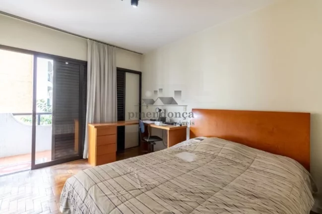 Imagem Apartamento à venda em Higienópolis com 4 suítes e 4 vagas, 246,62m².