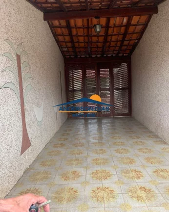 Imagem Casa com 3 dormitórios à venda, 250 m² por R$ 600.000 - Praia das Palmeiras - Caraguatatuba/SP