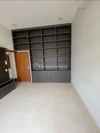Imagem Casa à venda no Condomínio Athenas - Paulínia/SP

Casa térrea com 03 suítes, sendo a master com...