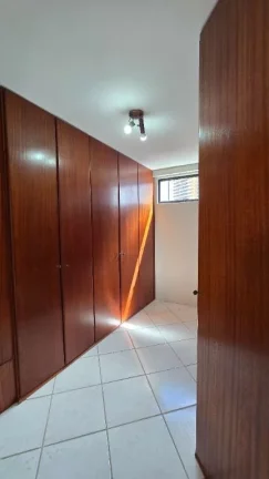 Imagem Apartamento com 4 dormitórios à venda, 220 m² por R$ 1.200.000,00 - Brisamar - João Pessoa/PB