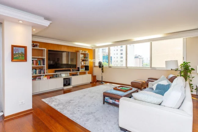 Imagem Apartamento no Itaim Bibi, São Paulo-SP: 3 quartos, 3 suítes, 1 sala, 4 banheiros, 3 vagas, 331m²!