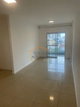 Imagem Apartamento 45m², 1 suíte, sala 2 ambientes, sacada, armários na cozinha e banheiro, área de ser...
