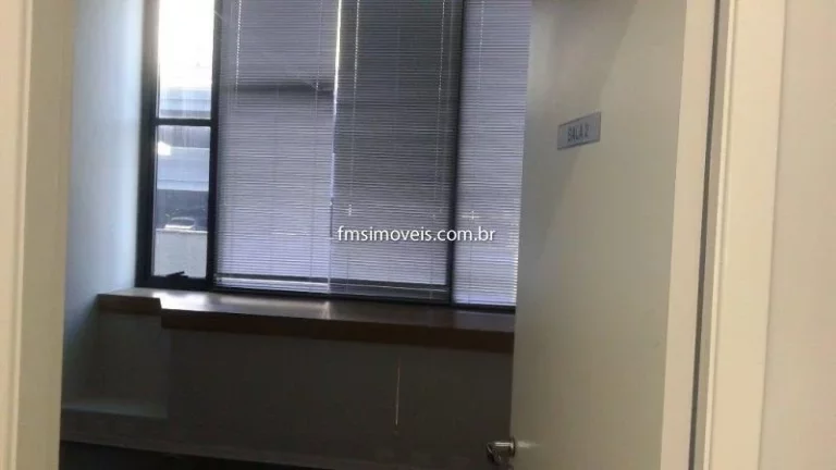 Imagem Conjunto comercial na região da Berrini - SP