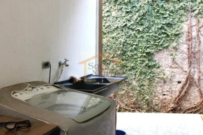 Imagem Casa estilo rústico industrial em condomínio fechado com guarita e segurança 24h. Terreno de 278m...