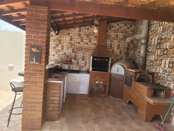 Imagem Deslumbrante Sobrado no Condomínio Ninho Verde 2 - Perfeito para Sua Família!