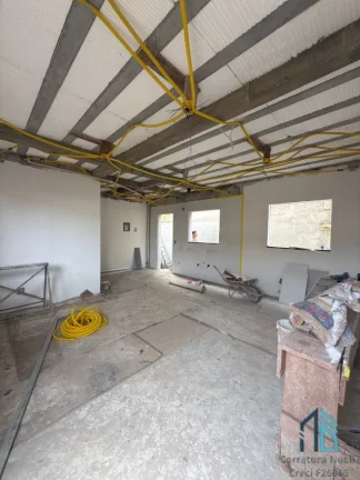 Imagem Sobrado 03 quartos sendo uma suíte, terraço, no Capão da Imbuia em Curitiba PR