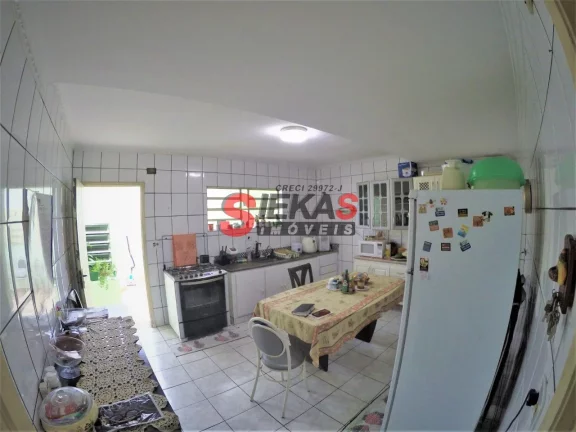 Imagem Imperdível oportunidade: Casa à venda em São Paulo-SP, na Chácara Califórnia, com 3 quartos, 1 sala, 2 banheiros, 2 vagas de garagem e 140 m² de área.