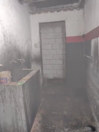 Imagem CASA COM ESPAÇO COBERTO IDEAL PARA OFICINA MECÂNICA