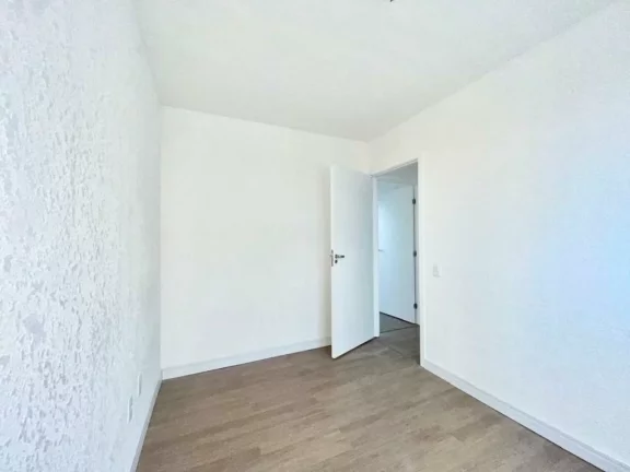 Imagem Apartamento com 2 Quartos à Venda, 40 m² em Restinga - Porto Alegre