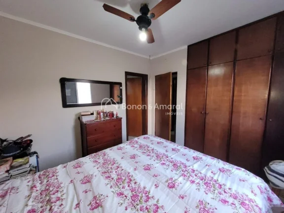 Imagem Casa térrea em Condomínio na cidade de Valinhos/SP, Com 3 dormitórios - sendo 1 suíte, armários...