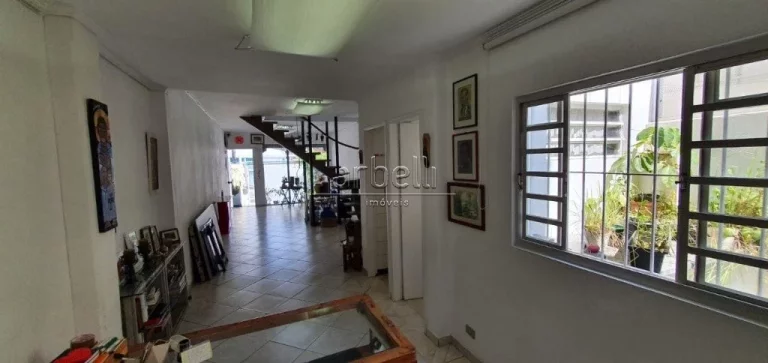 Imagem Casa de uso misto com 2 andares e 170metros quadrados aproximadamente. O primeiro andar do imóvel c...