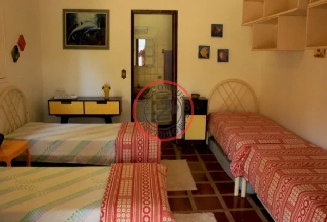 Imagem Lindissima Casa Estilo Colonial,POSSUI 4 QUARTOS , PISCINA, AREA GOURMET INDEPENDENTE, CASA DE CASEIRO