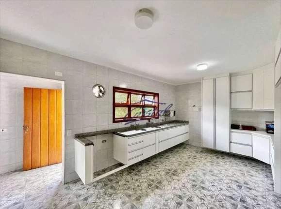 Imagem Casa com 4 quartos (2 suítes) à venda, 356 m² - Condomínio Terras do Madeira - Granja Viana - Carapicuíba/SP
