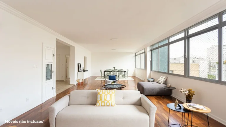 Imagem Apartamento 285M² Reformado, 4Q, 1 Suíte, Sala para 2 Ambientes, 2 Banheiros, 1 Vaga, Banheira, Piscina, Split.