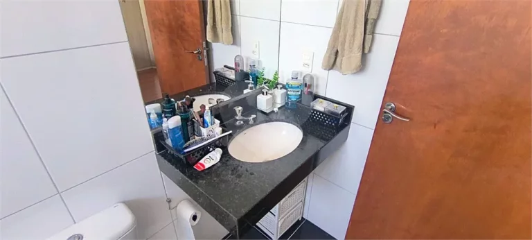 Imagem Sobrado à venda com 3 quartos, sendo 1 suíte, em Butantã, São Paulo - SP