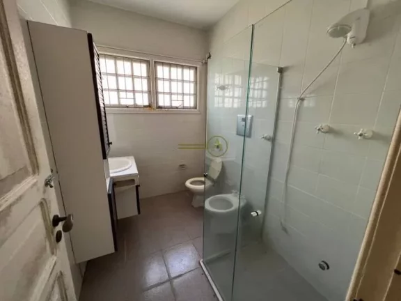 Imagem Casa térrea com terreno de 1.100m² para reforma ou demolição e construção
