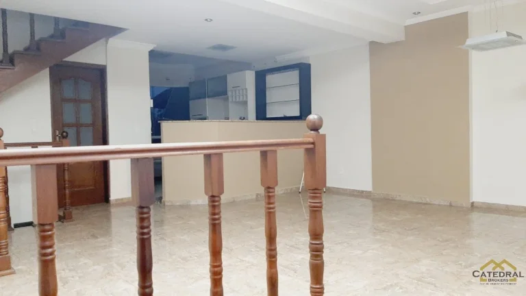 Imagem Sobrado 3 Quartos (1 Suíte) à Venda - Cidade Jardim - Jundiaí/SP.