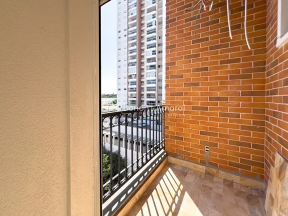Imagem Com reforma recente e projeto que valoriza amplitude, iluminação e conforto, esta cobertura duplex...