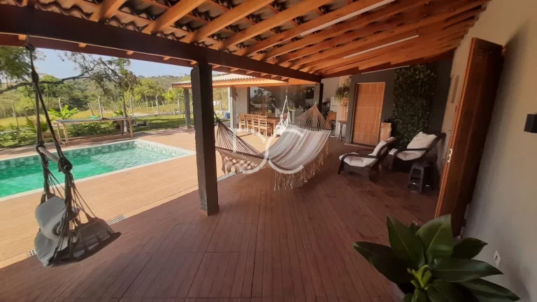 Imagem Venda Chácara | AT 1080 m² | AC 240 m² | 4Dorm | 4 Suítes | 4 Banheiros | 10 Vagas