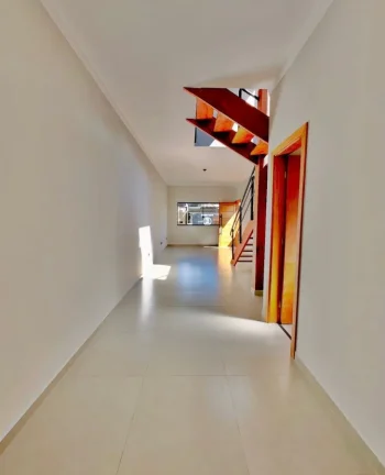 Imagem Casa à venda em Alvinópolis  3 suítes e quintal | Atibaia