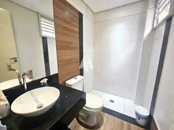 Imagem Sobrado com 3 quartos à venda, 170m² - Encruzilhada/Santos